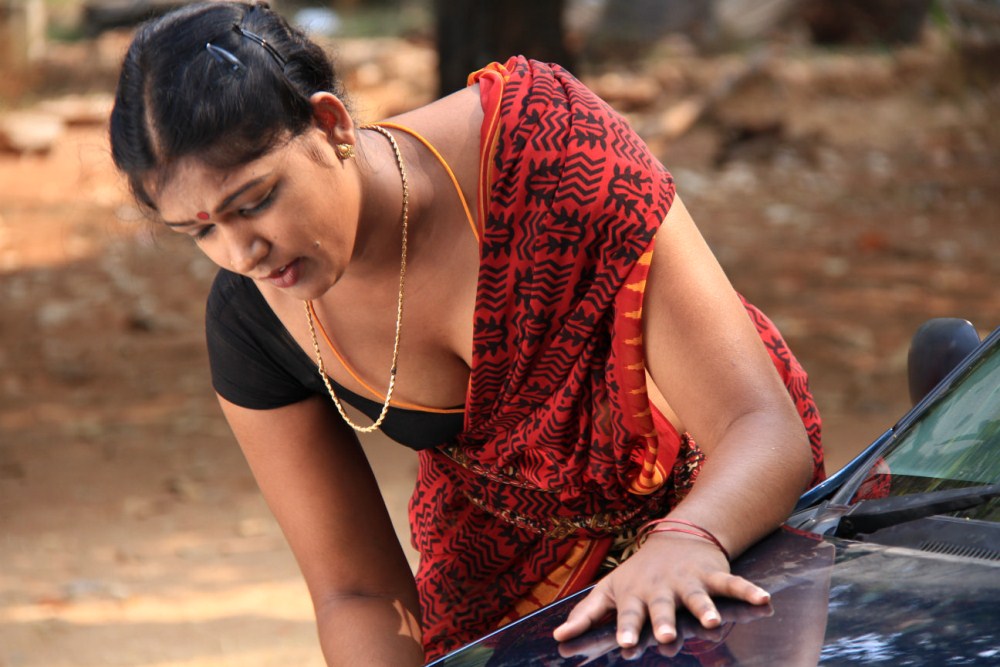 Soundarya Tamil Movie Hot Stills.