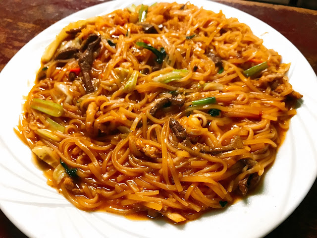 【台南永康區】小河道地越南美食館，頗具特色份量嚇死人越南美食