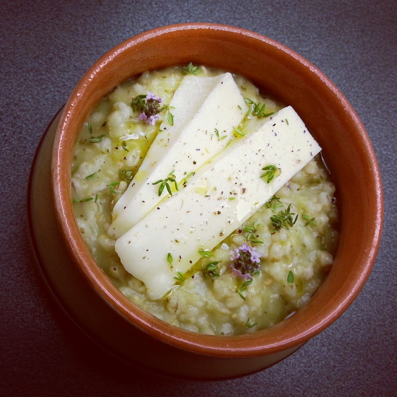 zuppetta d'orzo alle zucchine e timo con bree filante (barley soup with zucchini and thyme with bree streamlined)