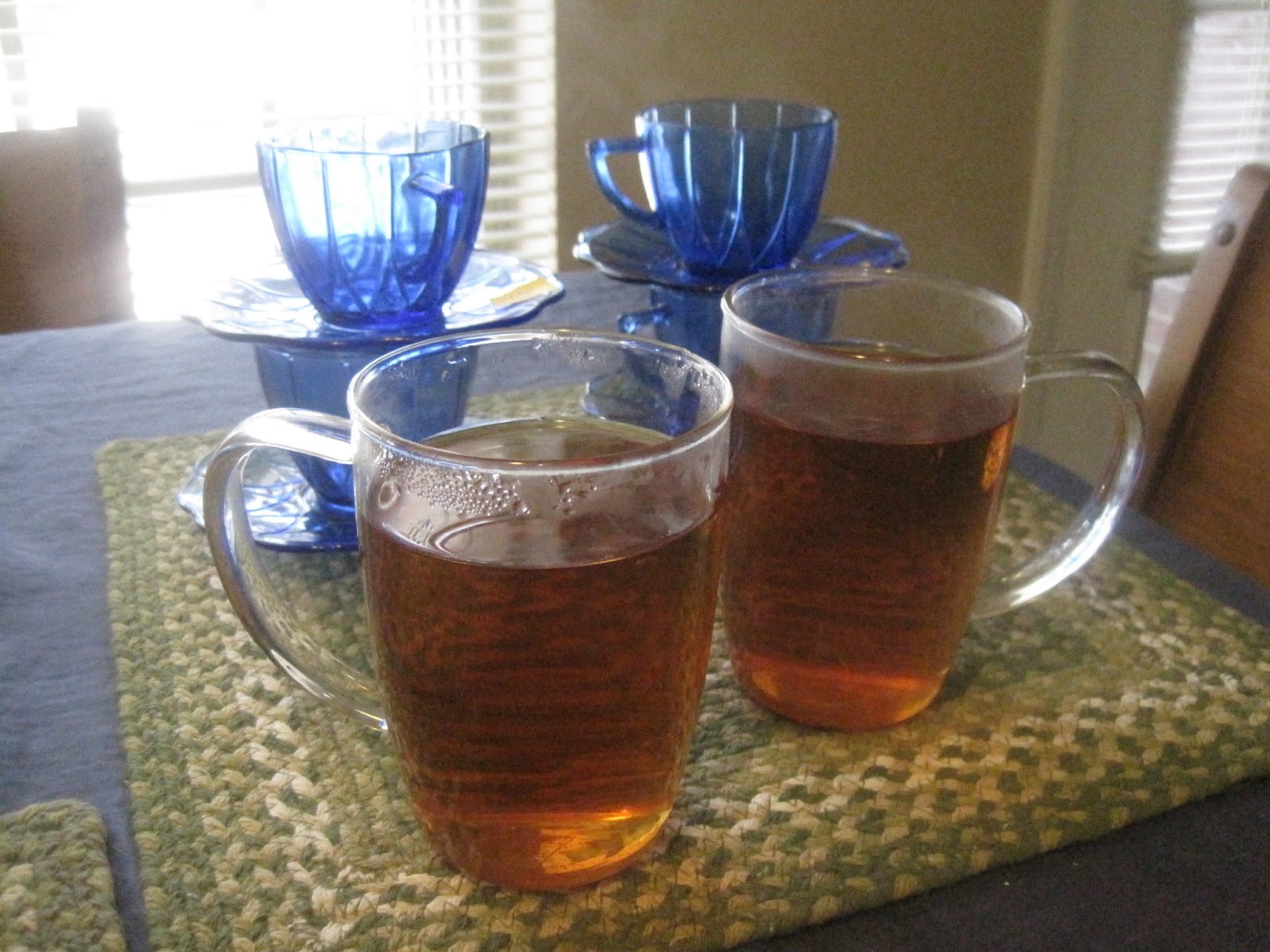 Stone Tracery Earl Grey by EnjoyingTea vs. Earl Grey French Blue by Mariage Frères