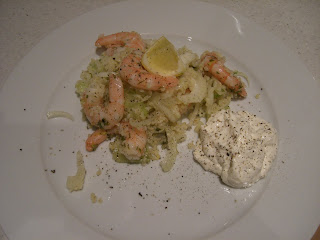 Hannas%2Bgoda%2Bbulgursallad%2Bmed%2Bmarinerade%2Br%25C3%25A4kor%2B%25282%2529 - Hannas goda fänkål- och matvetesallad med citron- och dillmarinerade räkor