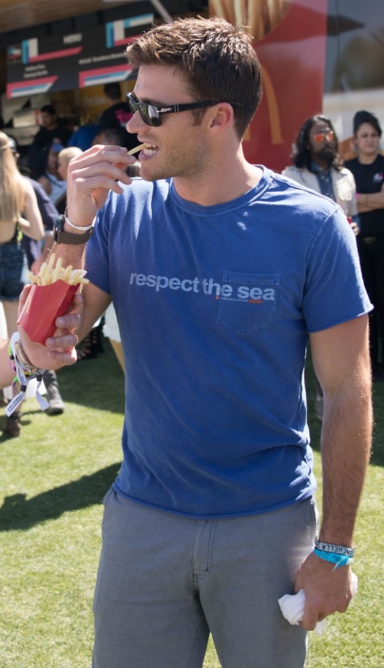 Scott Eastwood 2016