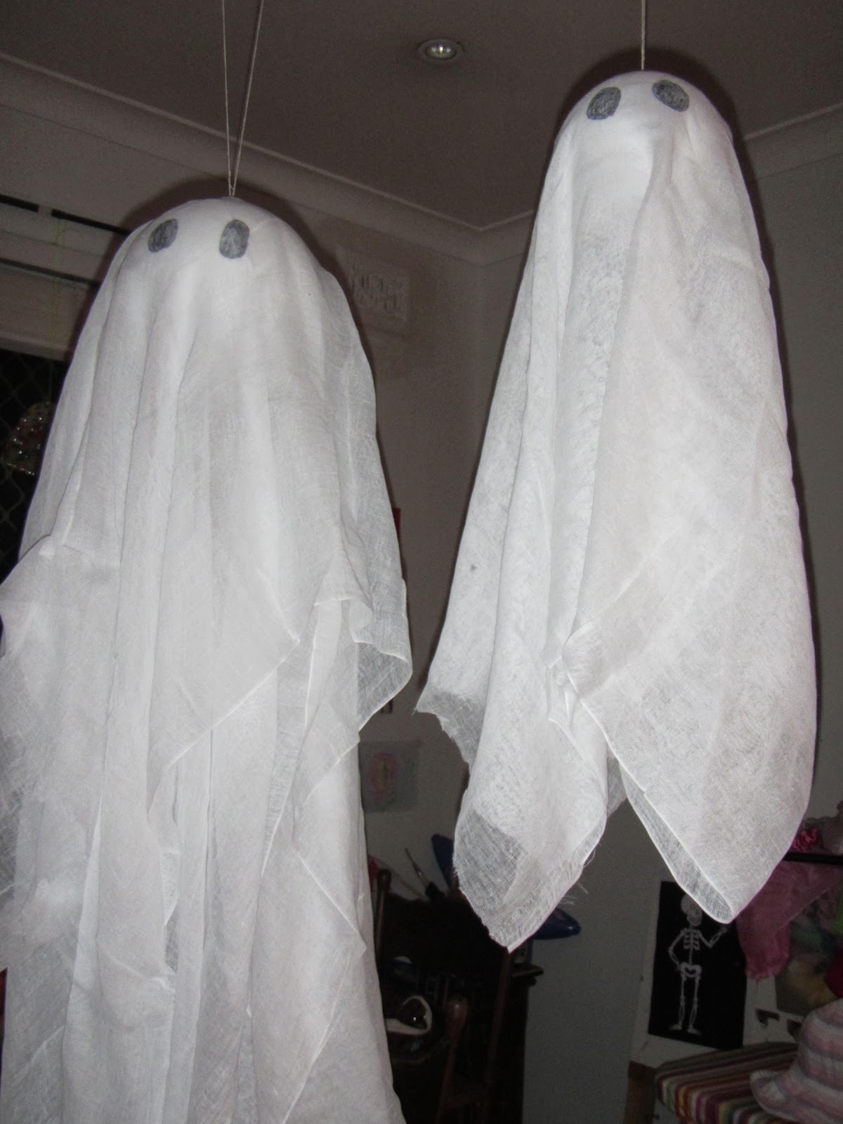 Crafty little people: Halloween ghosts