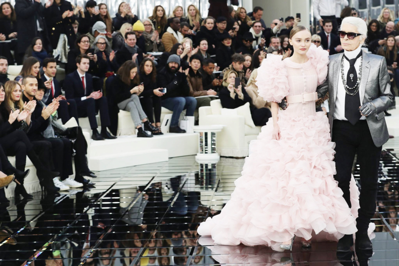 fashion-shows-couture-chanel-cool-chic-style-fashion