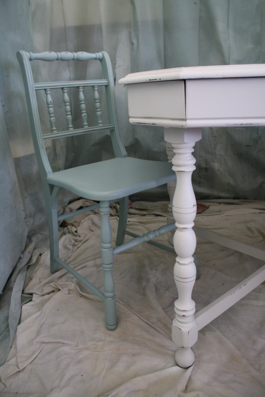 Cameo Bliss Designs Part ThreeMilk Paint vs Chalk Paint vs Latex