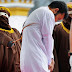 Indonesia: 527 personas azotadas este año bajo sentencias de la sharia musulmana