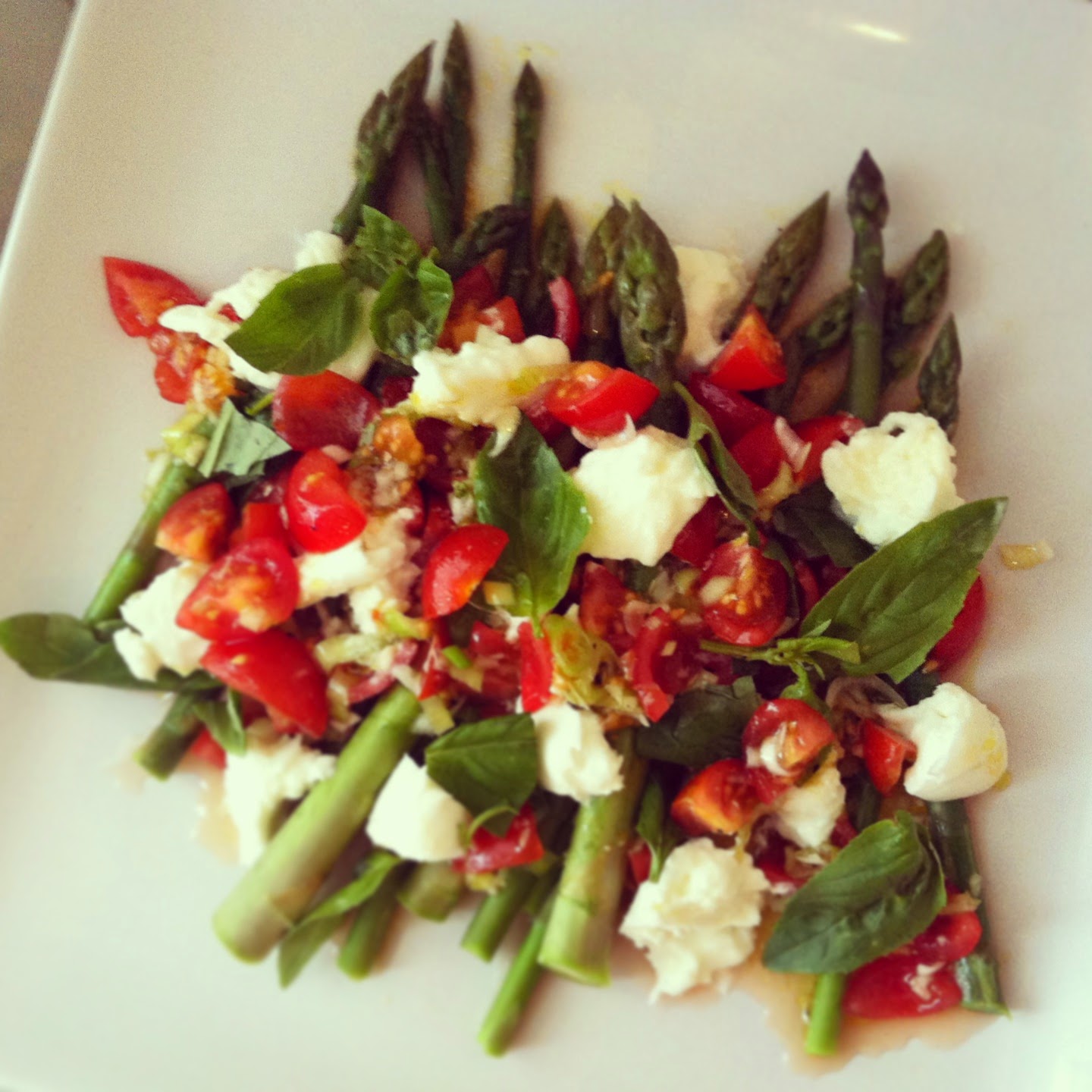 LoveBites Asparagus, Tomato and Mozzarella Salad