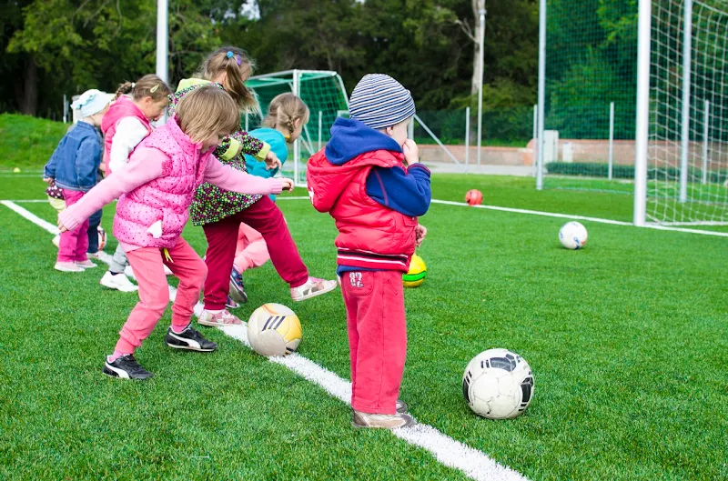 Experts point to major benefits of sports in children's lives Experts point to major benefits of sports in children's lives