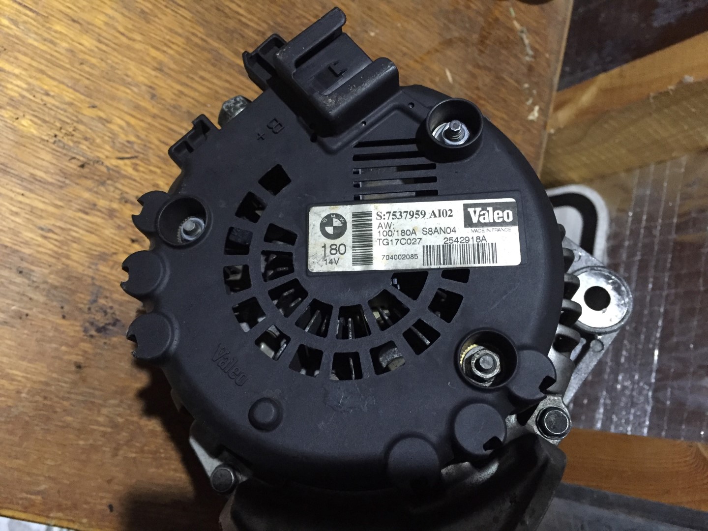 The Constant Meddler: BMW X5 E53 4.4i Alternator Rebuild