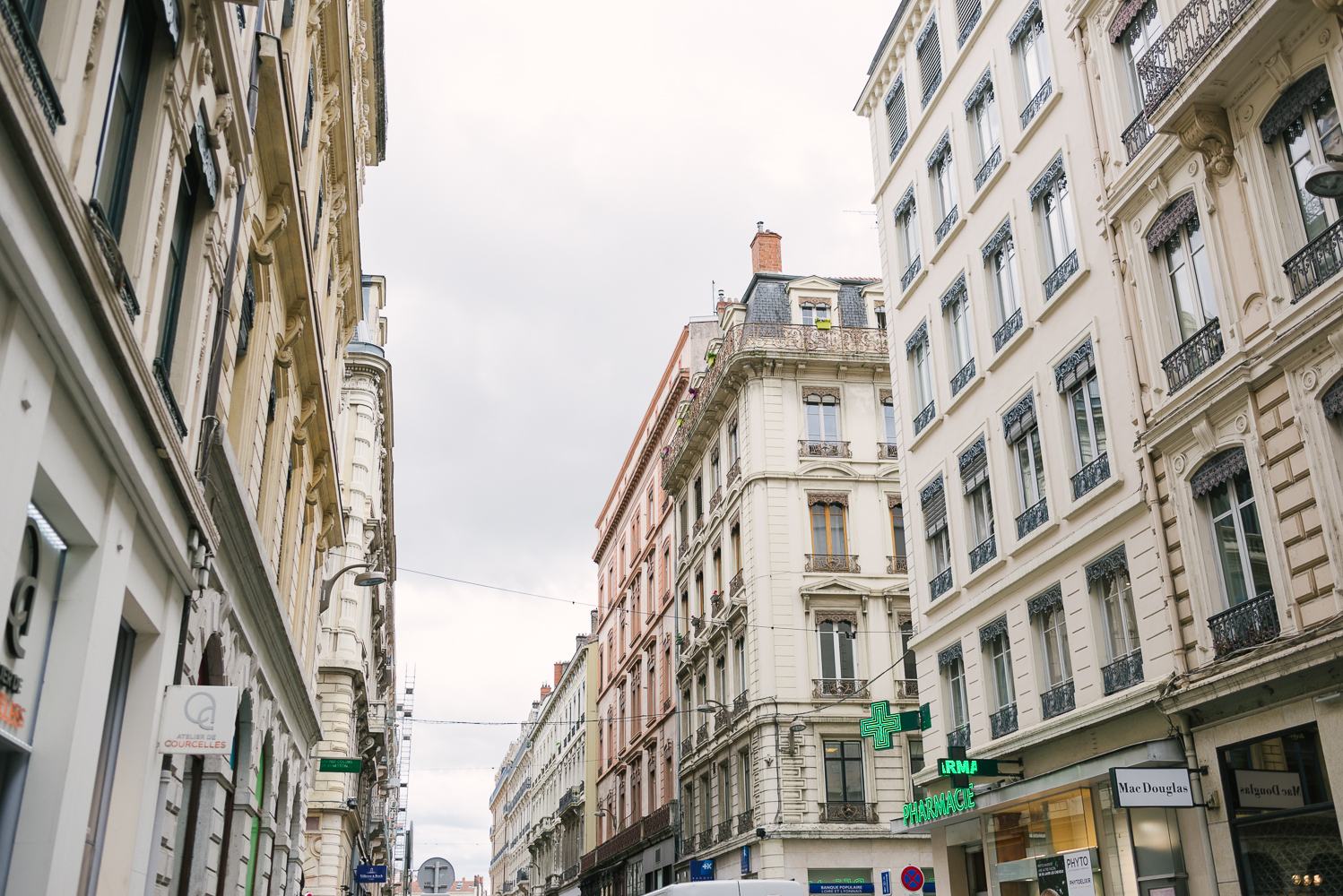 Beautyosuaurs Lex-Alex Good-Lifestyle Blog-Travel-Lyon-France-AlexGoodTravels-Spring Beautyosuaurs Lex-Alex Good-Lifestyle Blog-Travel-Lyon-France-AlexGoodTravels-Spring