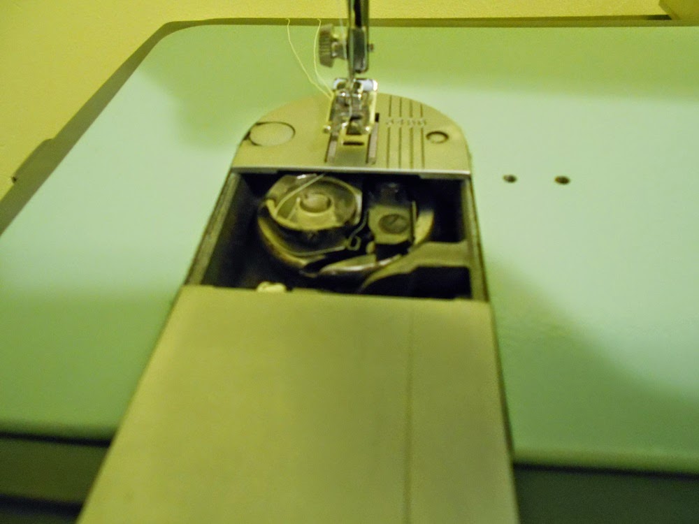 Thin Man Sewing: Singer 337 Sewing Machine and Thrift Store Education