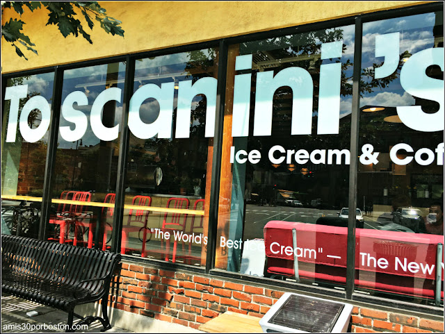 Heladería Cambridge: Toscanini's Ice Cream