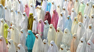 Hukum Shalat Tarawih Di Masjid Bagi Wanita Hukum Shalat Tarawih Di Masjid Bagi Wanita