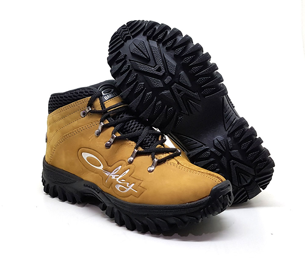 bota oakley amarela