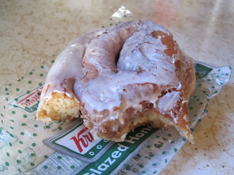 Review Krispy Kreme Honey Bun Brand Eating