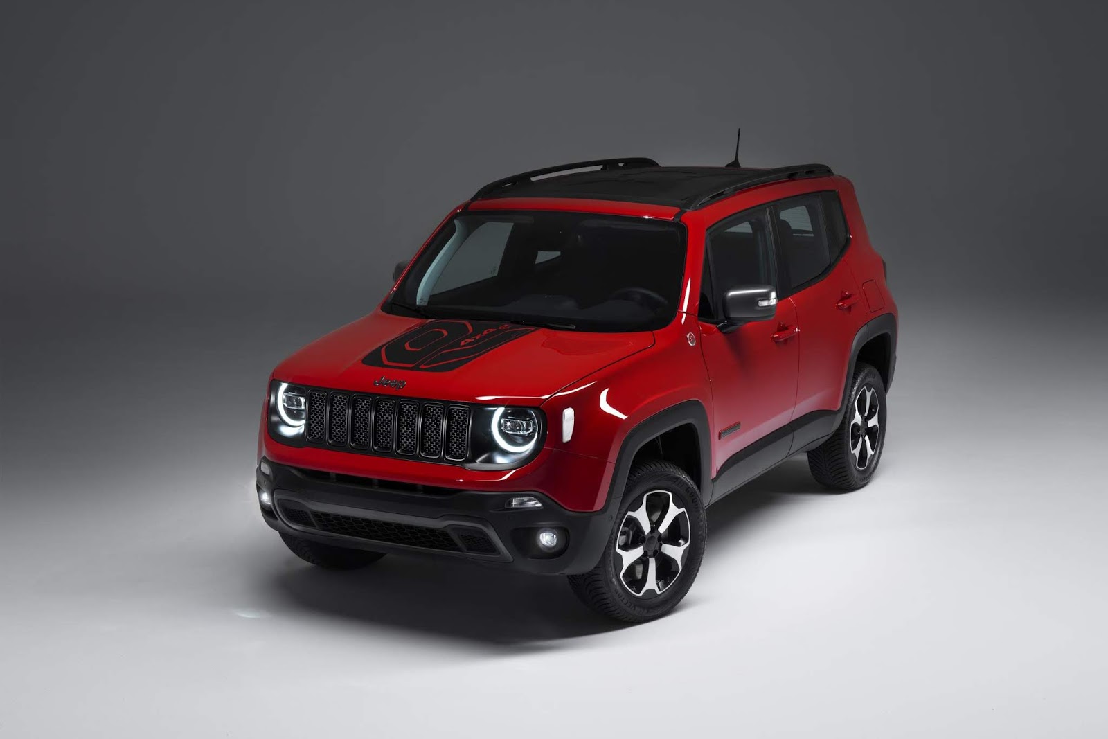 Compass y Renegade, los primeros híbridos enchufables de Jeep