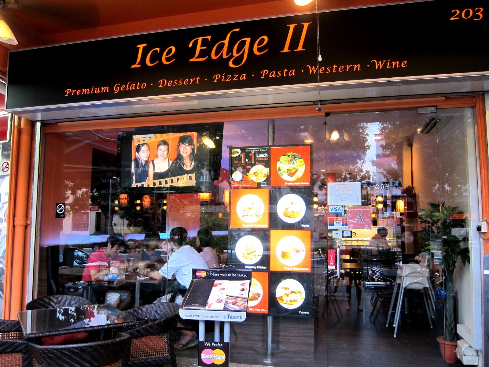 Foodsteps Ice Edge 2 Cafe, Upper Thomson