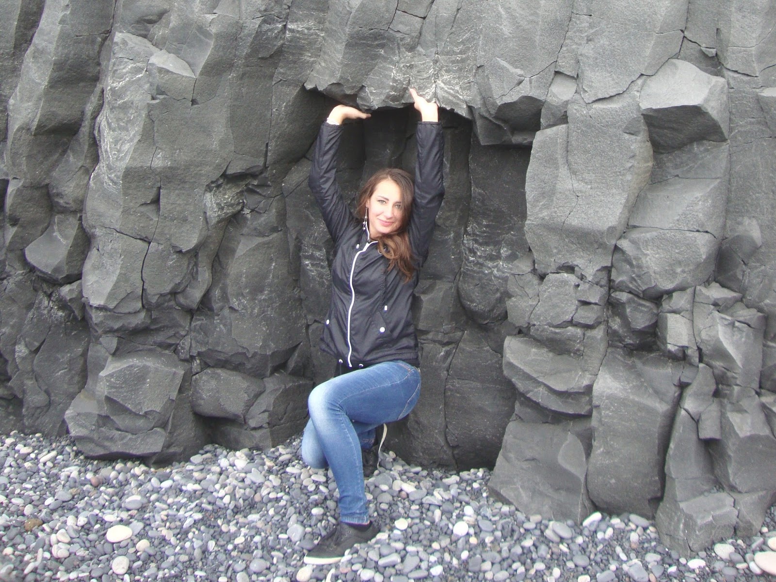 plaża, czarna plaża, Reynisfjara, południowa Islandia, atrakcje turystyczne Islandii, Islandia, blog o Islandii, praca w Islandii, pani dorcia, blog podróżniczy, blog fotograficzny