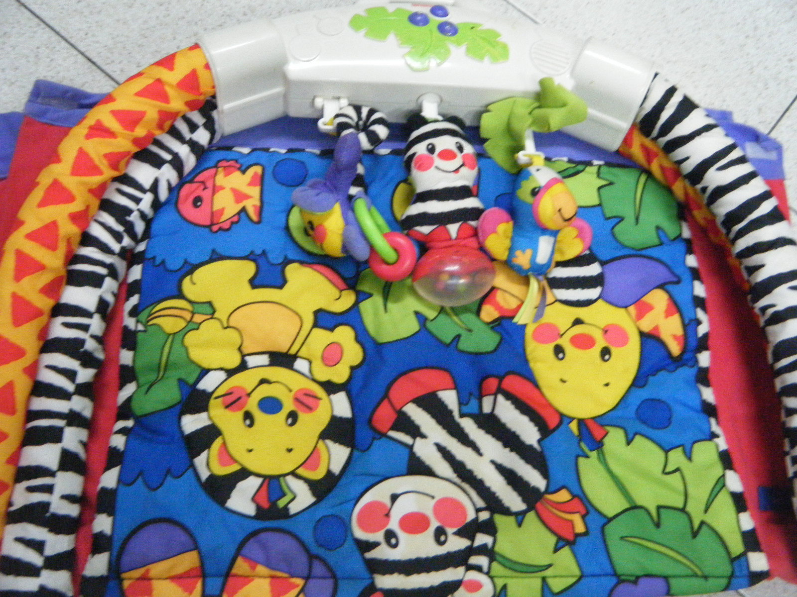 MommysLove4Baby143 FISHER PRICE JUNGLE ANIMALS PLAYMAT like new