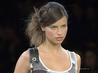 Top 10 Adriana Lima Wallpapers HD