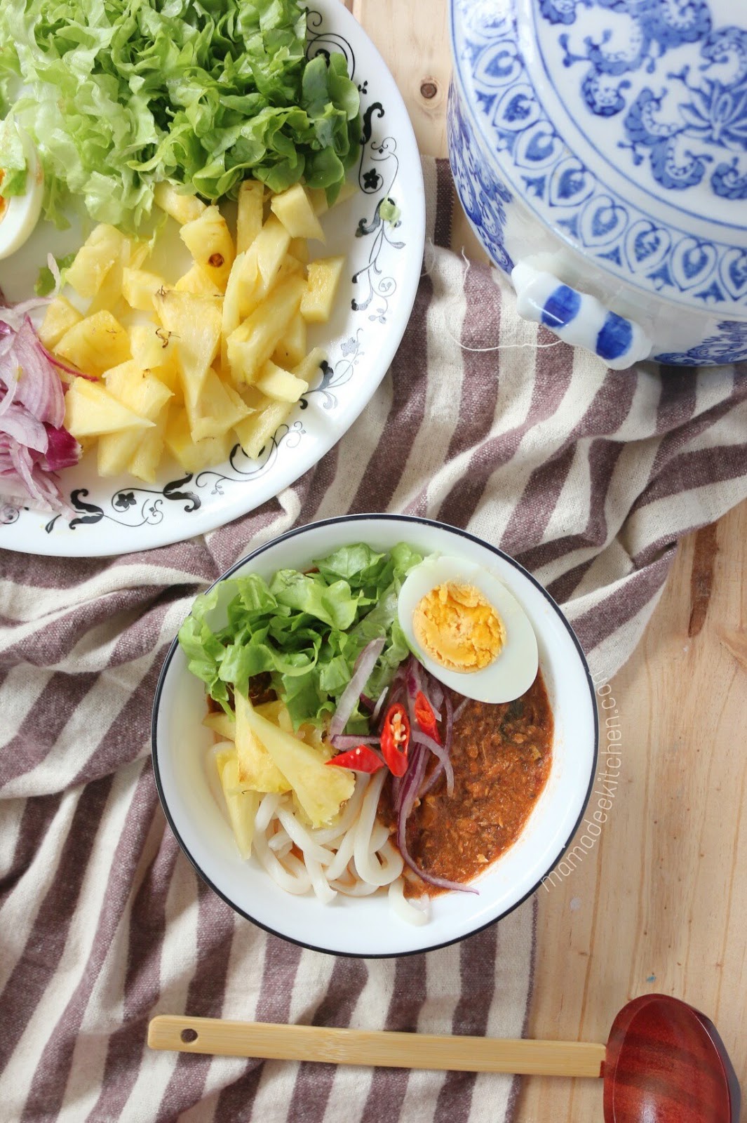 mamadee's kitchen Laksa penang mudah, cepat dan sedap (ikan sardin tin)