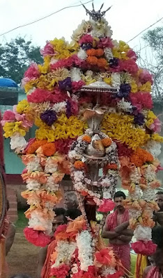 ବଣମଲ୍ଲୀର ମହକ dm1 ମଙ୍ଗଳାଯୋଡିରେ ଦଣ୍ଡ ଉତ୍ସବର ମାହୋଲ : ଭକ୍ତି ଓ ଆଧ୍ୟାତ୍ମିକ ଭାବଧାରାରେ ସମଗ୍ର ଗ୍ରାମବାସୀ ବଣମଲ୍ଲୀର ମହକ dm1 ମଙ୍ଗଳାଯୋଡିରେ ଦଣ୍ଡ ଉତ୍ସବର ମାହୋଲ : ଭକ୍ତି ଓ ଆଧ୍ୟାତ୍ମିକ ଭାବଧାରାରେ ସମଗ୍ର ଗ୍ରାମବାସୀ
