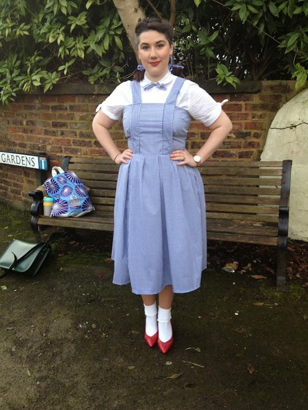 Dorothy Gale Costume