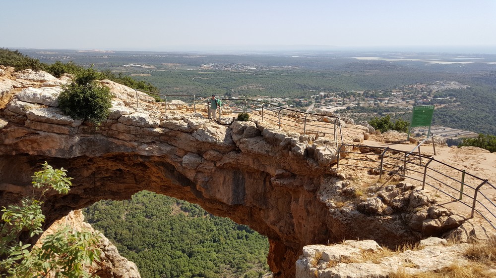 Harriman Hiker: Harriman State Park and Beyond: Keshet Cave (Rainbow Cave)