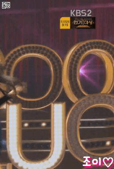 가요대축제 쩌는 설현, 밀리지않는 초아 ㄷㄷ.gif | 인스티즈