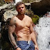 Gus Kenworthy è da urlo su Instagram