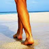 Περπατήστε ξυπόλυτοι στην άμμο και δείτε 6 αλλαγές στο σώμα αλλά και στην υγεία σας!
