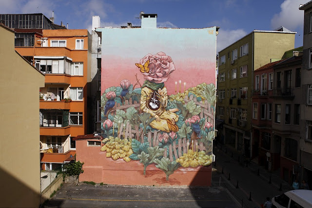 After painting mostly within his homeland's borders, it is great to see Russian artist Rustam Qbic taking part in the Mural Istanbul festival. During his recent stay in Istanbul, he painted an impressive piece entitled "Miracle".