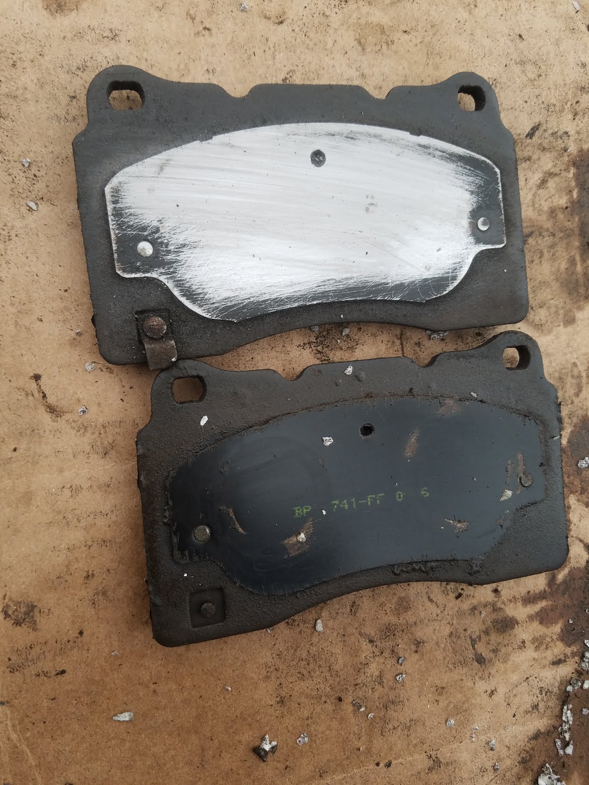 Subaru DIY How to remove the pads from Brembo brakes