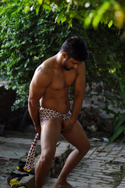 A desi kushti pehalwan teaches how to wear a langot desi indian lund lauda dick pic wearing langot underwear