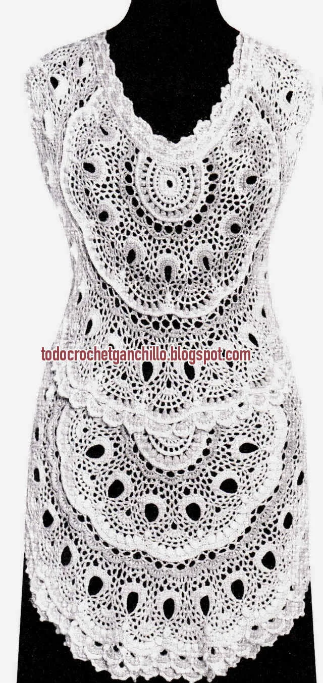 modelo de vestido tejido al crochet usando carpeta circular