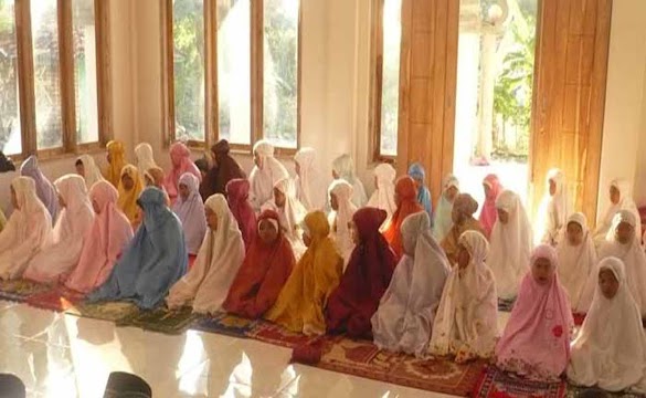 Asal Penciptaan dan Kedudukan Perempuan Dalam Alquran