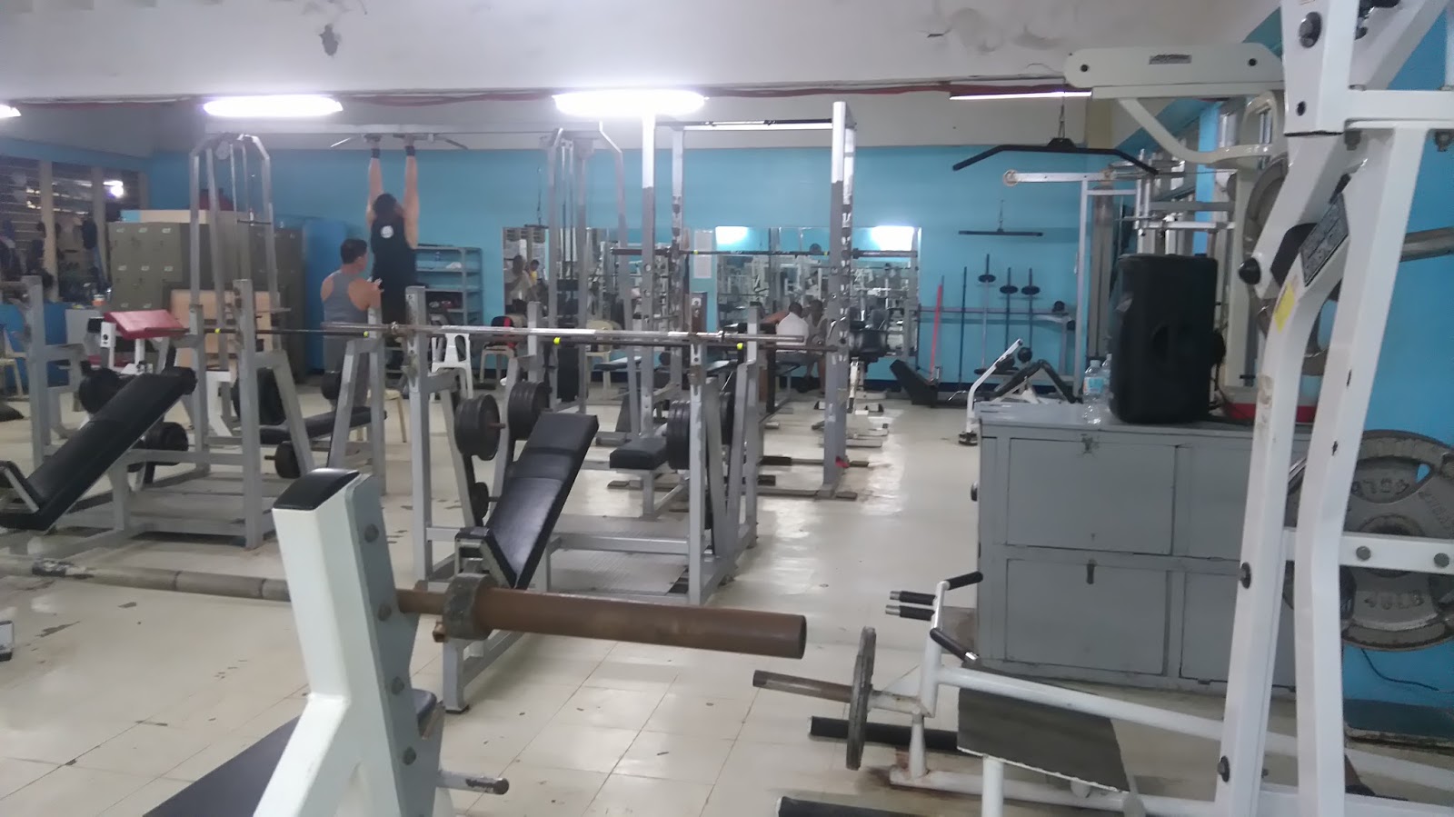 to Gyms of the World Philippines Cebu City Sports Complex, Cebu