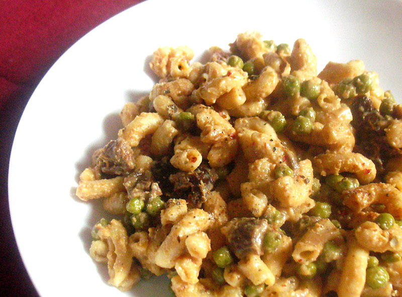 Vegan Macaroni and Cheese with Green Peas Lisa's Kitchen Vegetarian