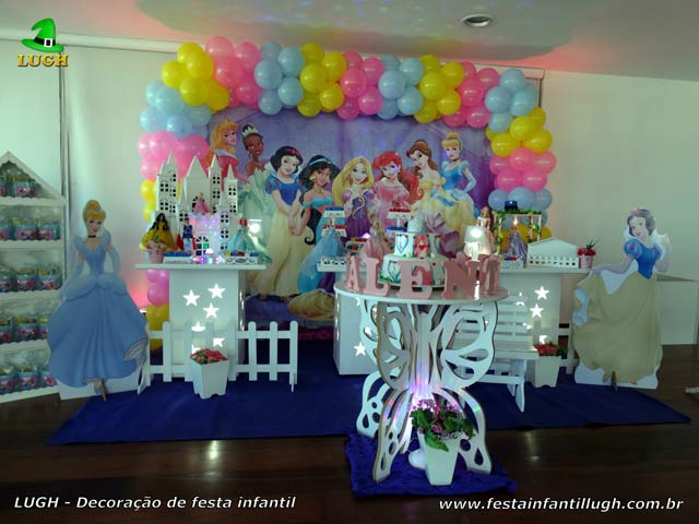 Decoração mesa provençal de aniversário Princesas Disney Decoração mesa provençal de aniversário Princesas Disney - Festa infantil - Provençal Simples