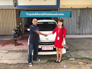 Pak Victor dengan Agya 1.0 G M/T warna putih Pak Victor beli Agya 1.0 G M/T warna putih - Harga Toyota di Pontianak