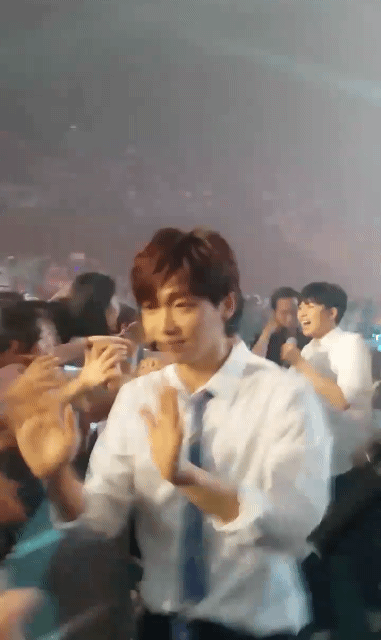 jungsewoon-20170702-204405-000.gif