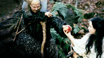 Snow White A Tale Of Terror 1997 Image 25