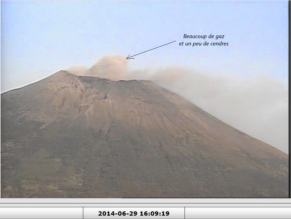 Emissions de cendres fines sur le volcan San Miguel (Chaprrastique), 29 juin 2014