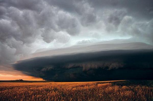 Dreamsmania Fun World Amazing Cloud Formations