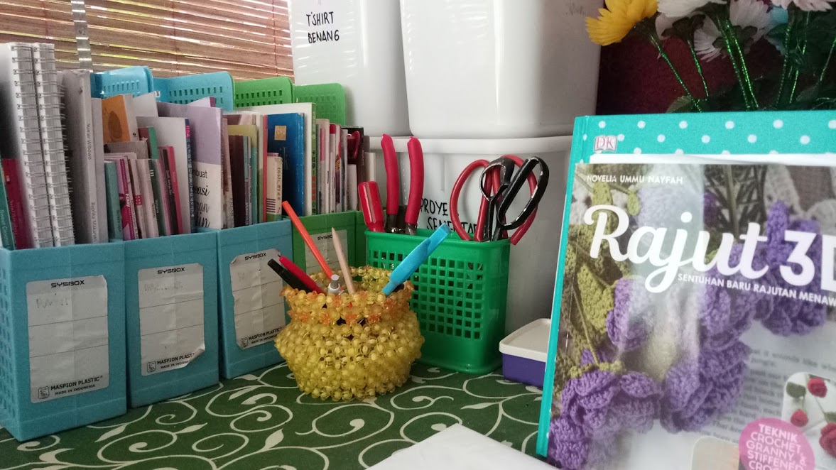 Astin Astanti Buah Jatuh Tidak Jauh Dari Pohonnya