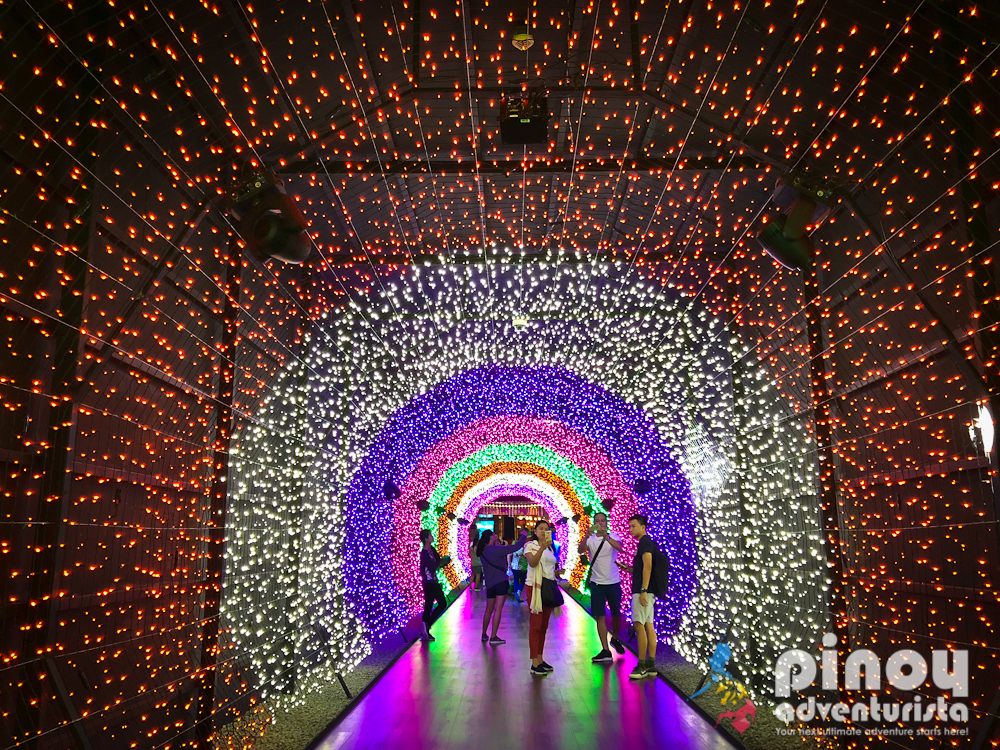 "Lumina Walkway of Lights" at Resorts World Manila Blogs, Travel