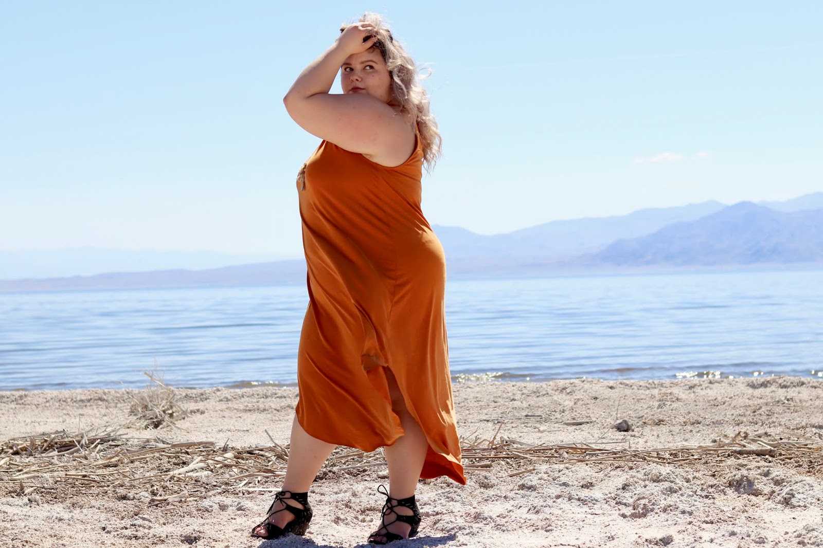 Chicago Plus Size Petite Fashion Blogger, YouTuber, and model Natalie Craig, of Natalie in the City, reviews Fashion Nova Curve's maxi dresses and visits palm springs and the salton sea.