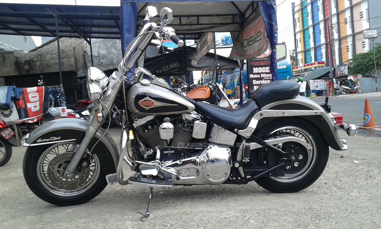 Harley Davidson Heritage Softail 2000 Stnk Baru Harga 205juta Nego Classic Bikers 081320044221 harley davidson heritage softail 2000 stnk baru harga 205juta nego classic bikers 081320044221