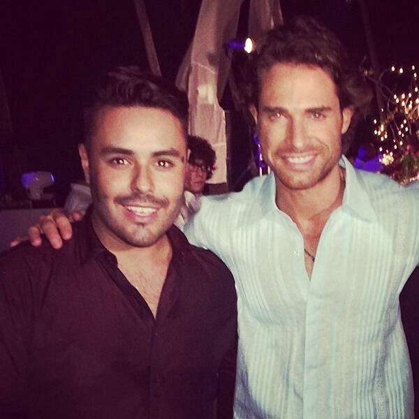 Rullinatic@s: # SEBASTIAN RULLI LE MANDO FELICITACIONES A OMAR &CARLA ...