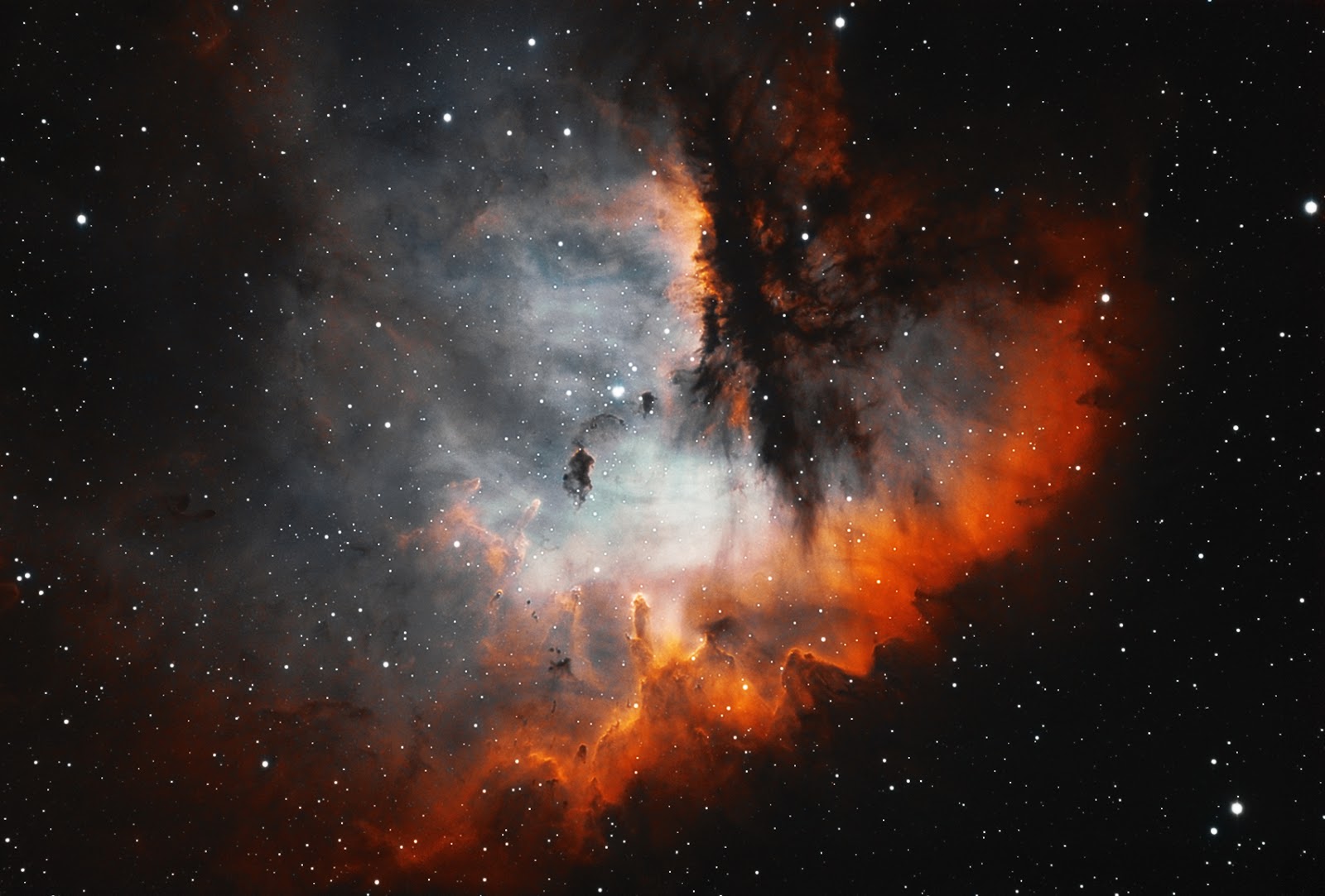 Как проявляет себя межзвездная среда. Квазар Ulas j1342+0928. Межзвездные туманности и метеориты. Ulas j1120+0641 Квазар. Межзвездная среда и формирование звезд.